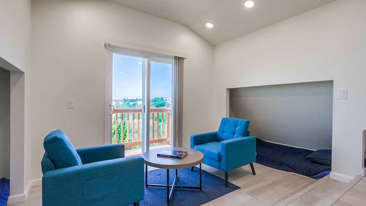 Photo of Livingroom in Vista