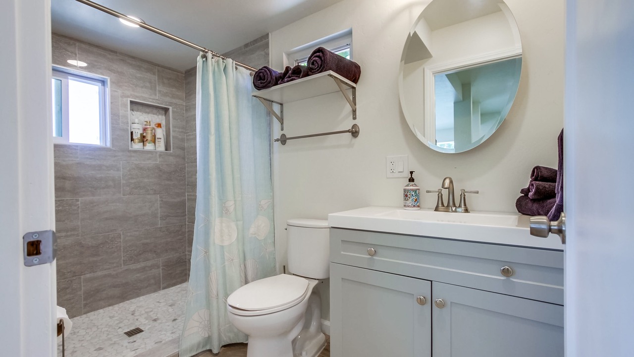 Photo of Bathroom in Vista