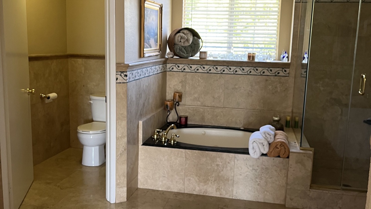 Photo of Bathroom in Sylmar
