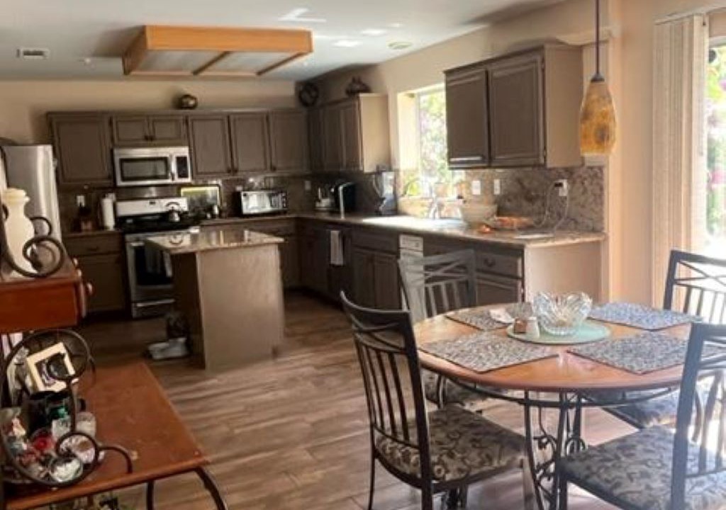 Photo of Kitchen in Sylmar