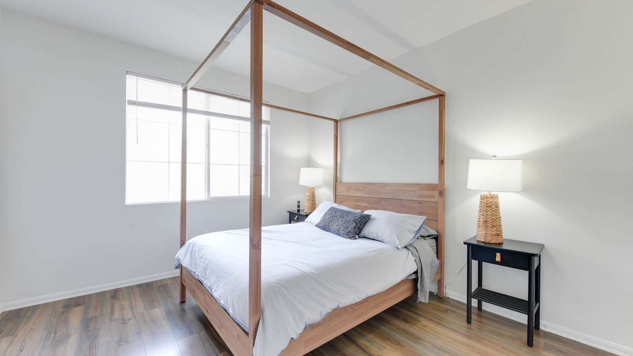Photo of Bedroom in Del Rey