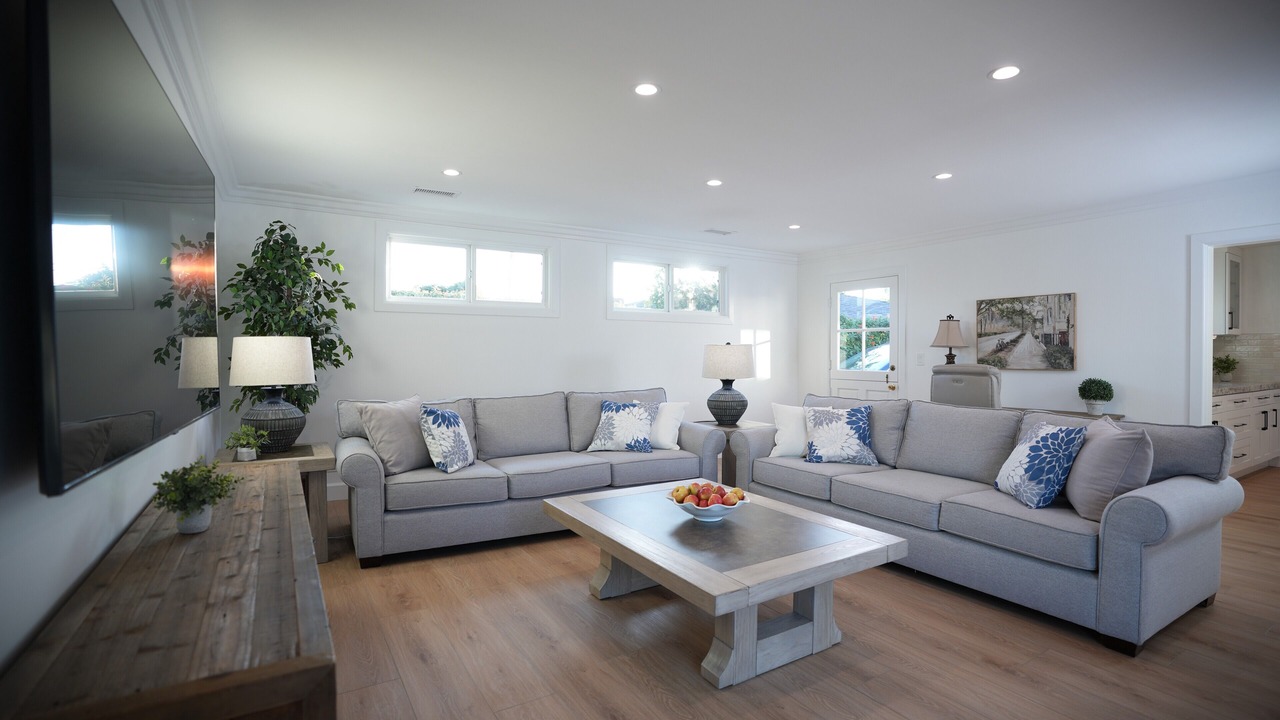 Photo of Livingroom in Orange