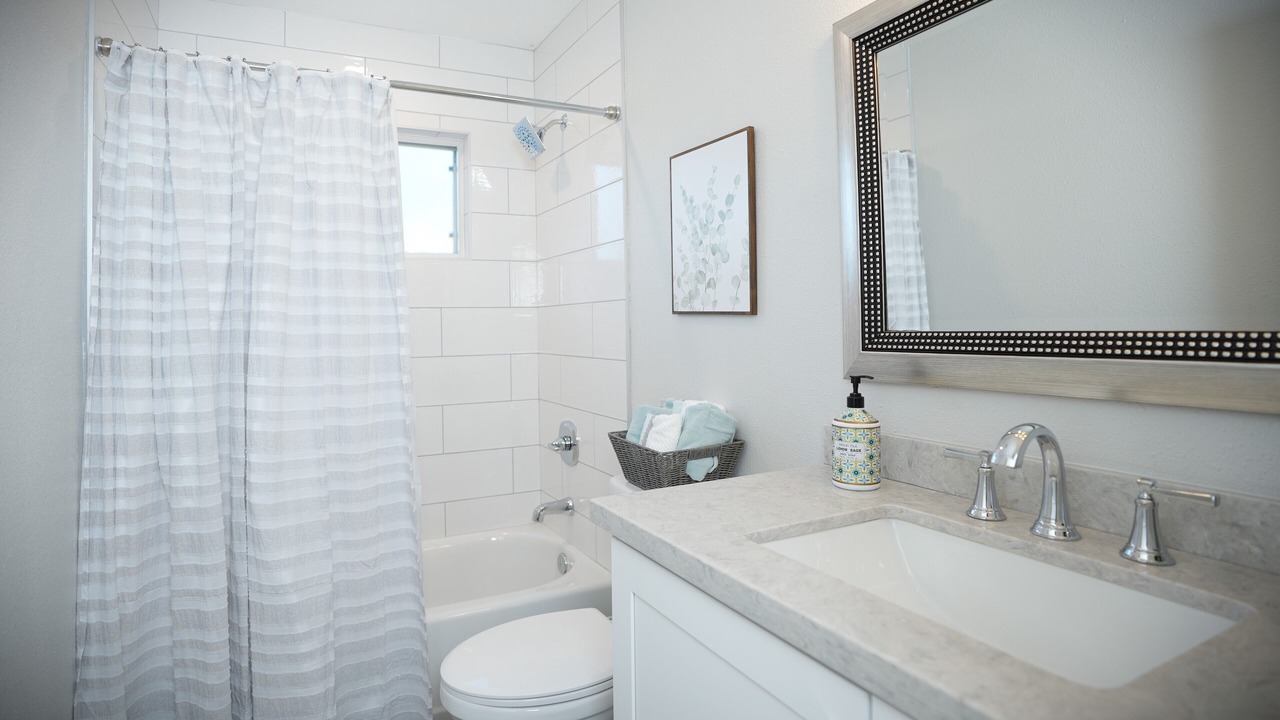 Photo of Bathroom in Orange