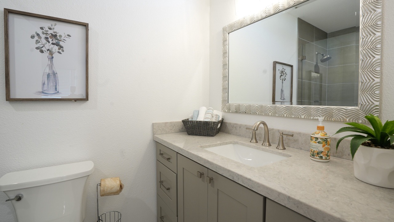 Photo of Bathroom in Orange