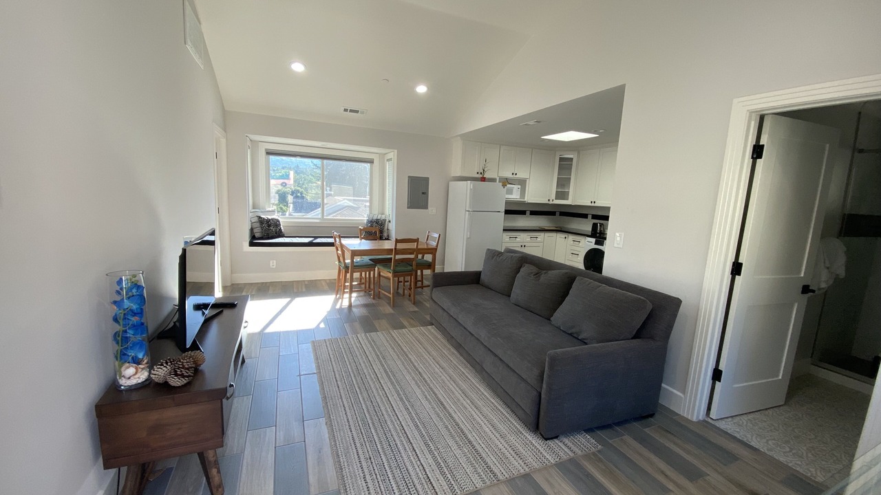 Photo of Livingroom in Country Club
