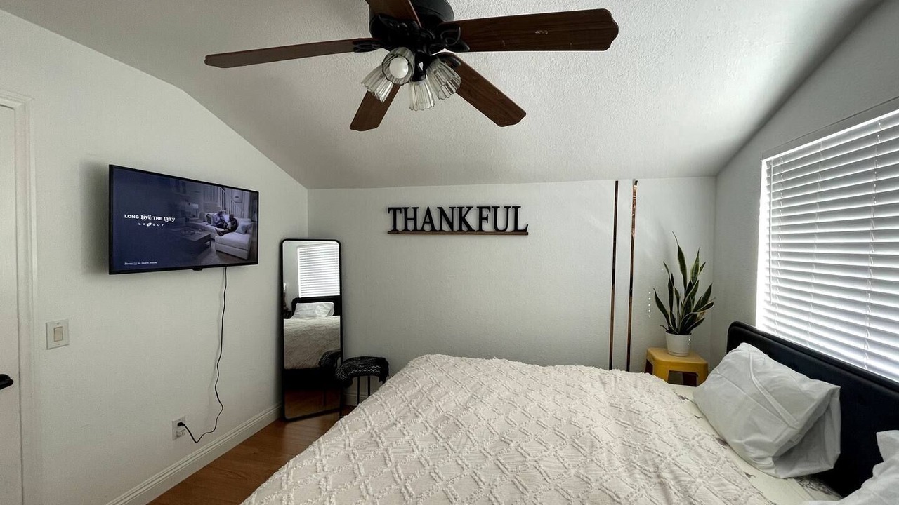 Photo of Bedroom in Santa Clarita