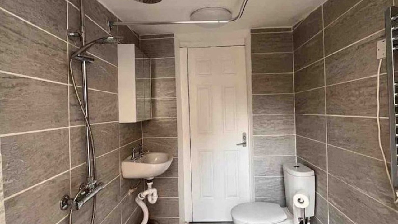 Photo of Bathroom in Tower Hamlets