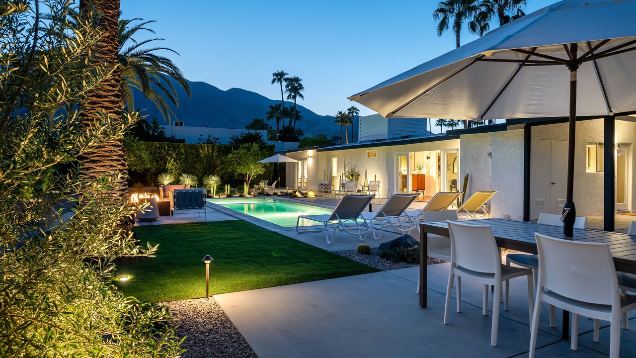 Photo of Outdoor in Warm Sands