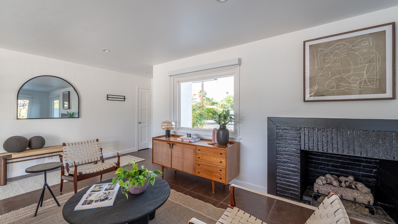 Photo of Livingroom in Warm Sands