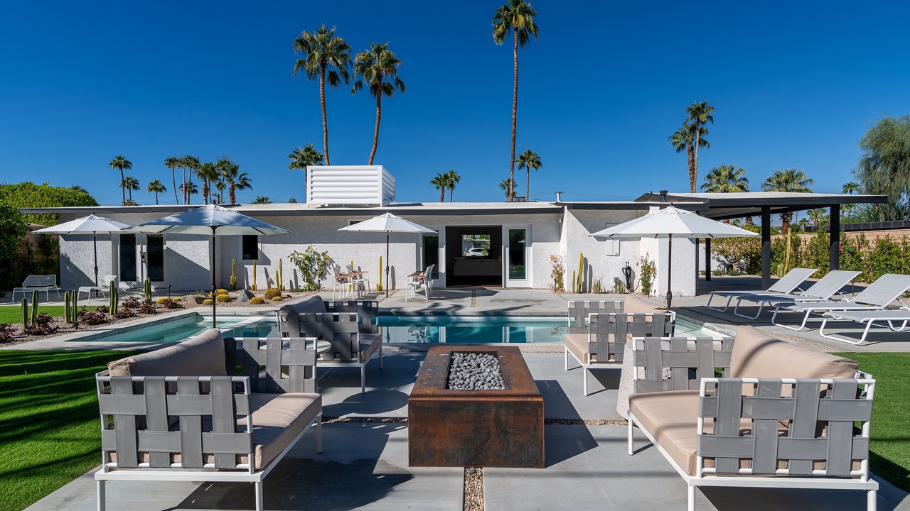 Photo of Outdoor in Warm Sands