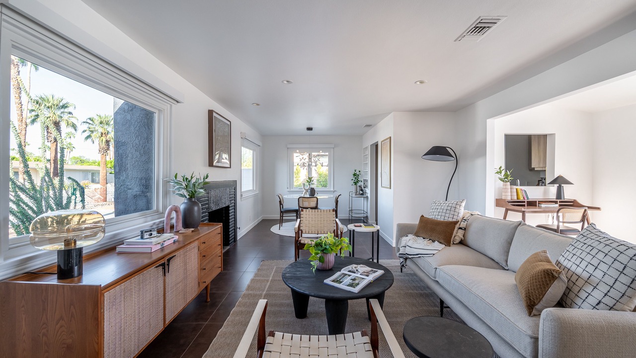 Photo of Livingroom in Warm Sands