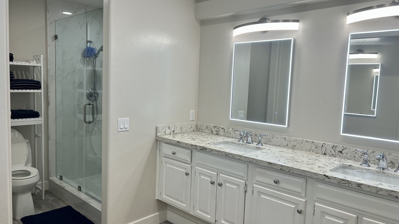 Photo of Bathroom in Lantern Bay Estates