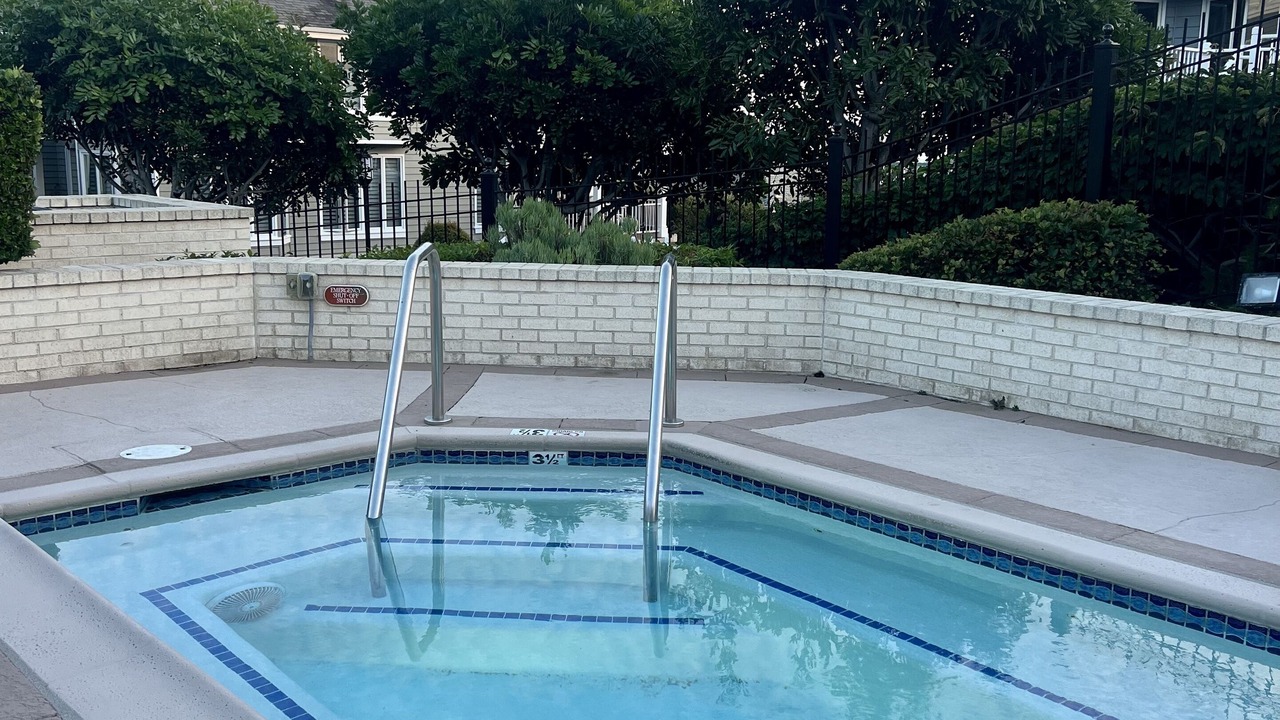 Photo of Outdoor in Lantern Bay Estates