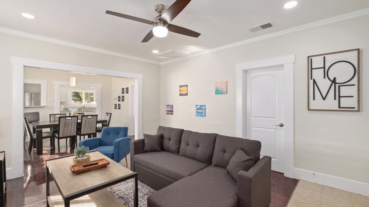 Photo of Livingroom in Raisin
