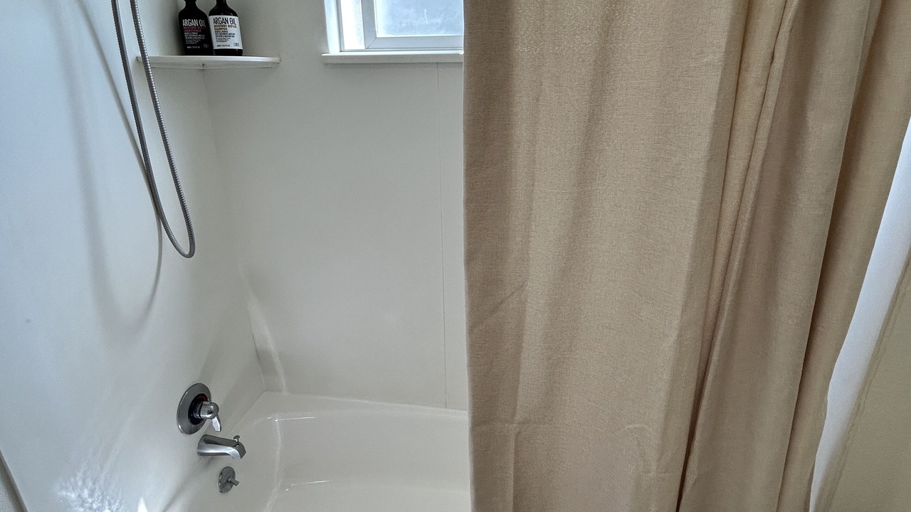 Photo of Bathroom in East Side Costa Mesa
