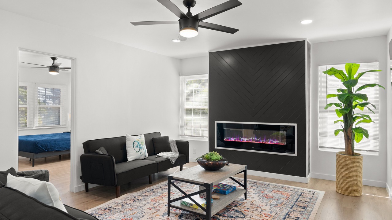Photo of Livingroom in Central Escondido