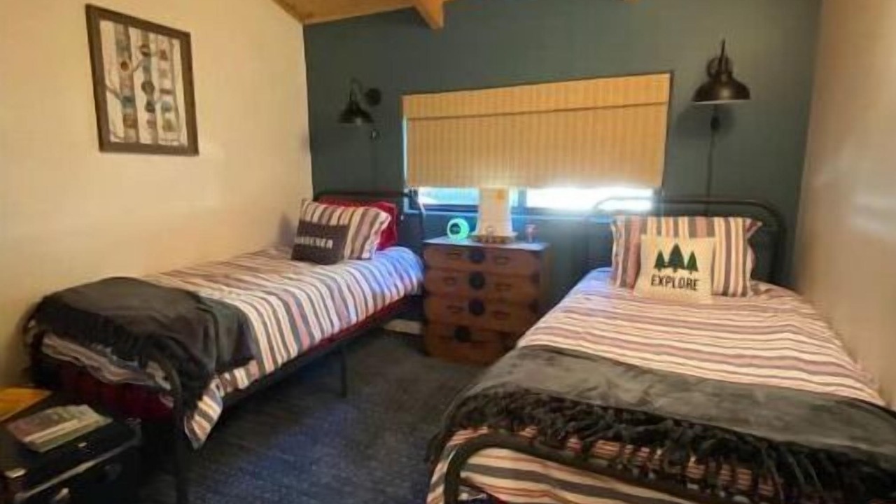 Photo of Bedroom in Blue Jay