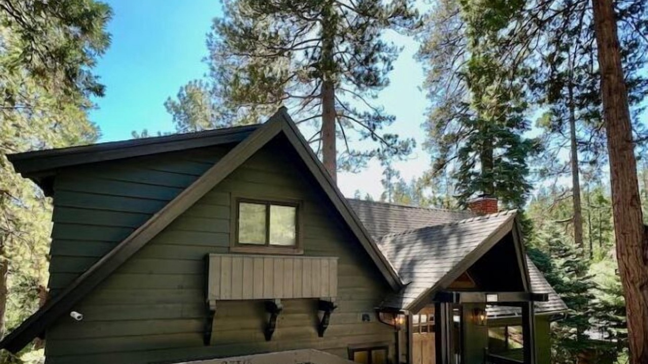 Photo of Outdoor in Blue Jay