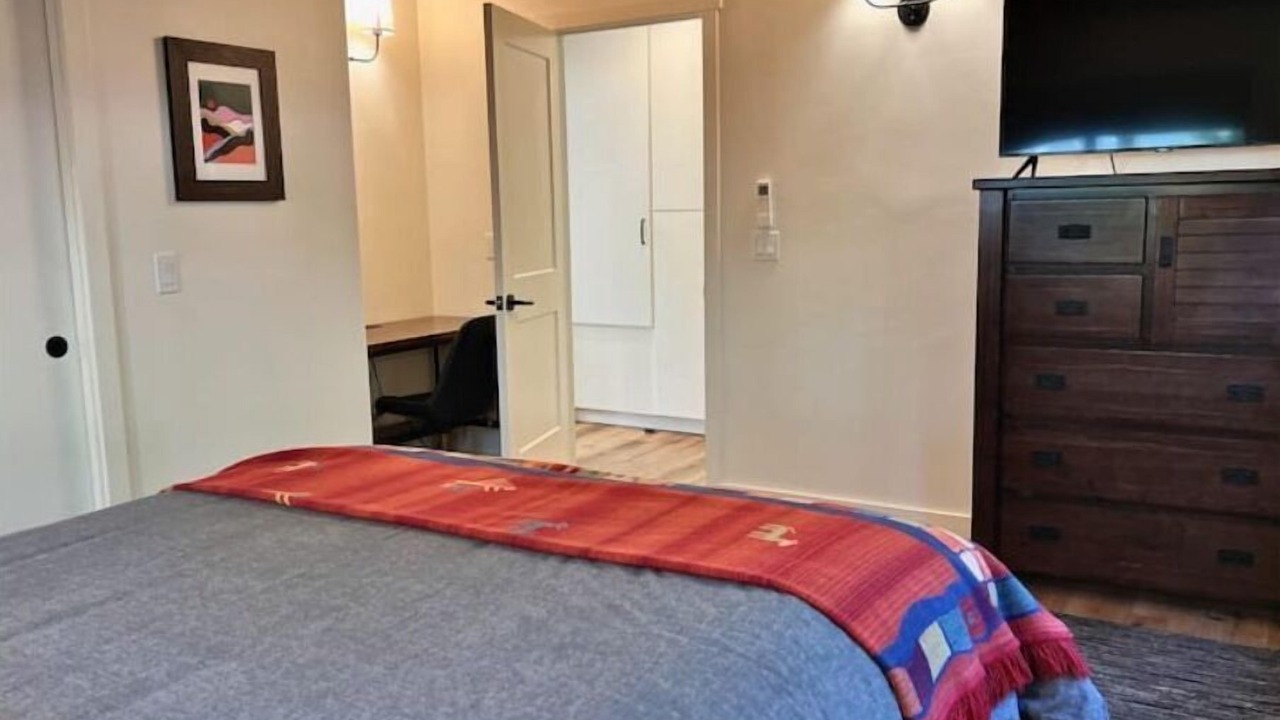 Photo of Bedroom in Blue Jay