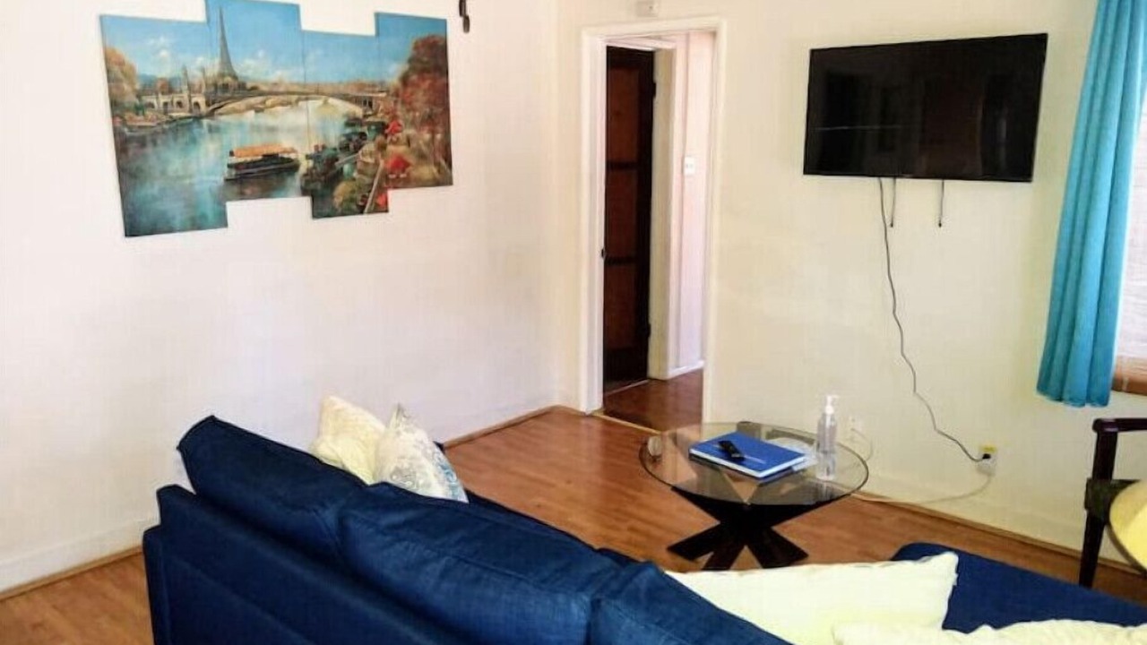 Photo of Livingroom in North Long Beach