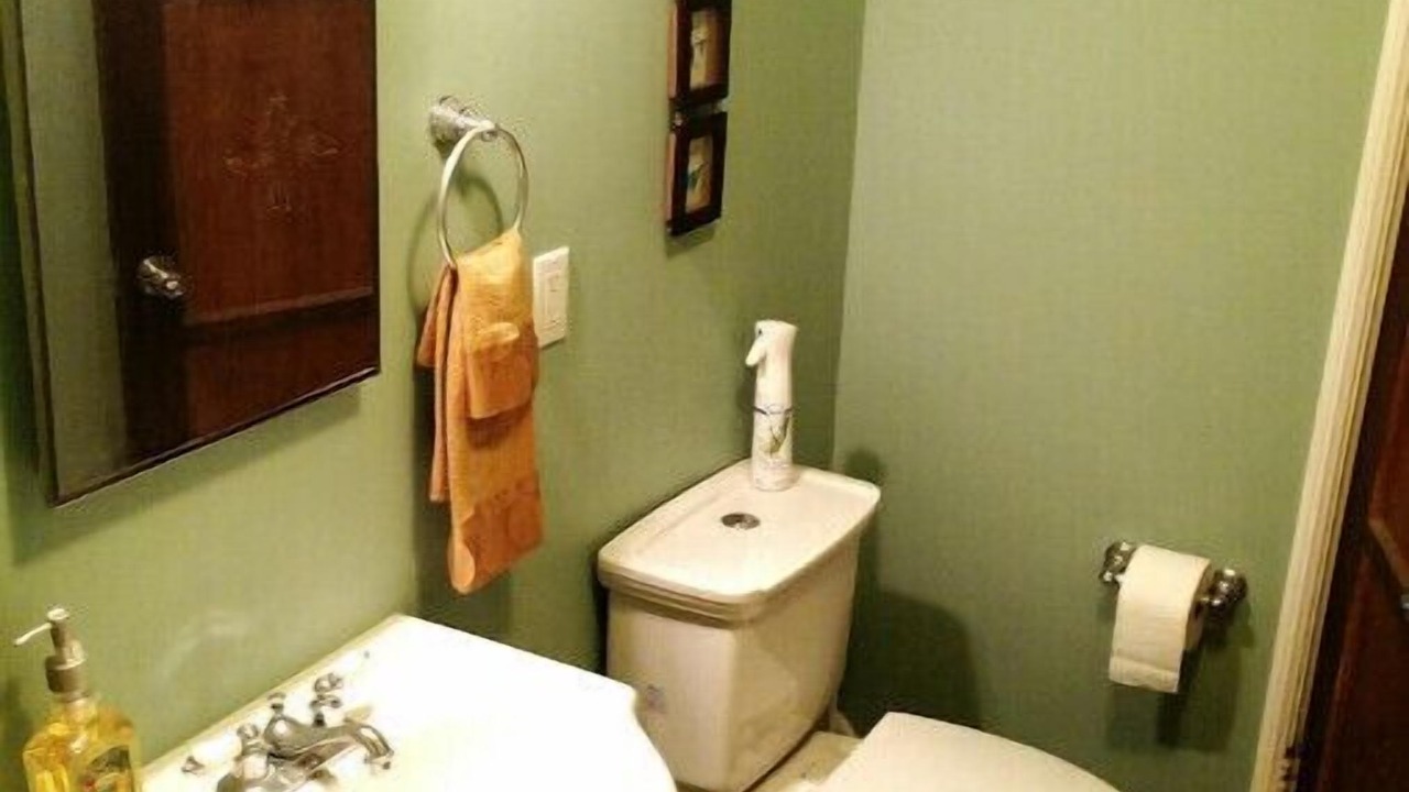 Photo of Bathroom in North Long Beach