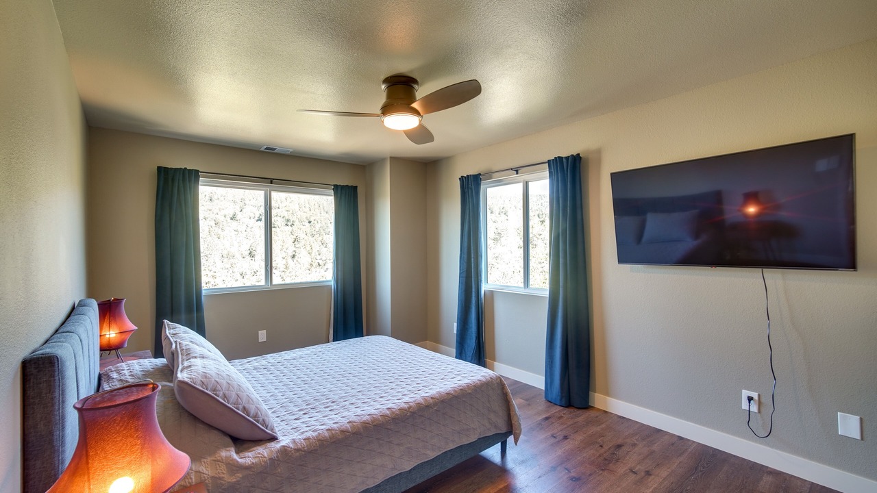 Photo of Bedroom in Arrowbear Lake