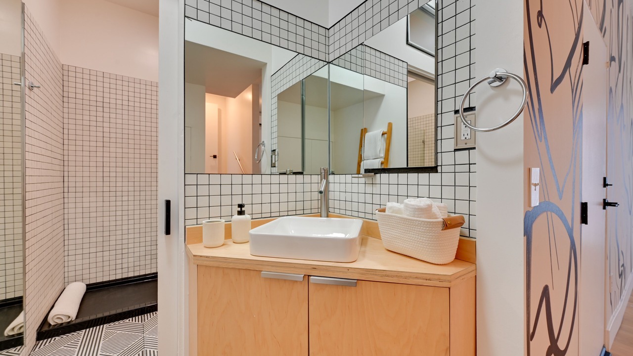 Photo of Bathroom in Little Italy