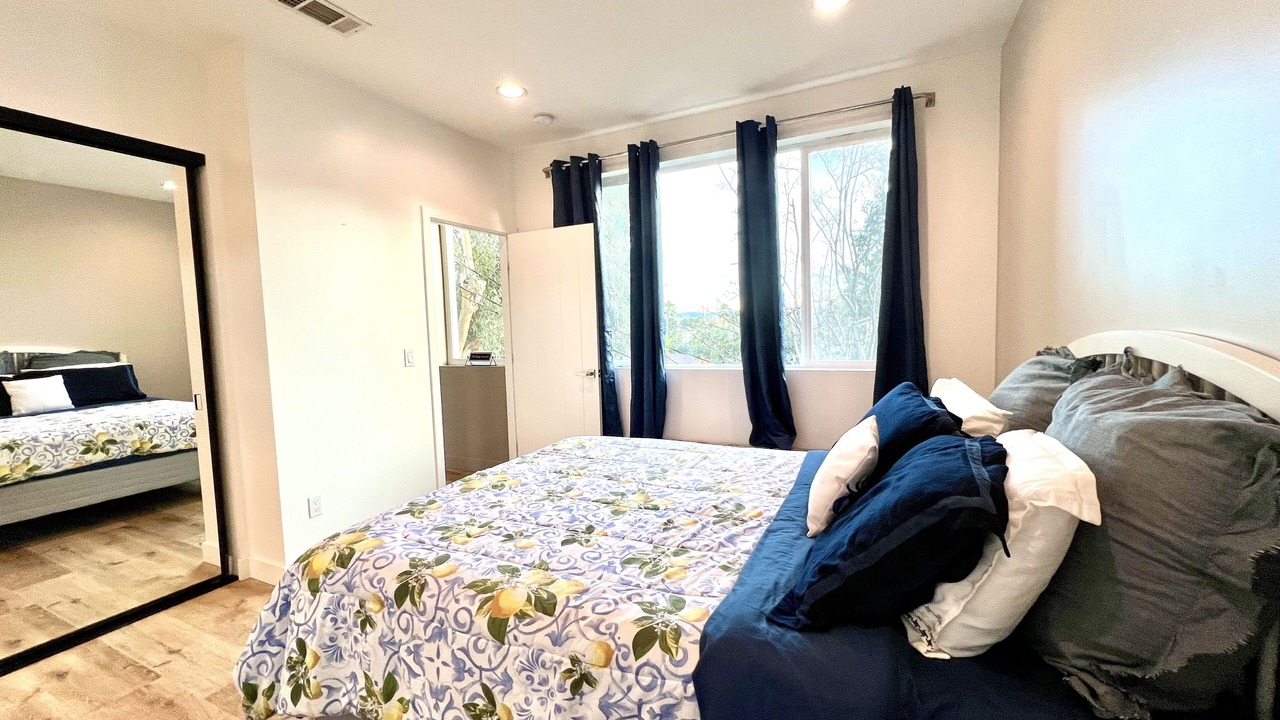 Photo of Bedroom in Canoga Park