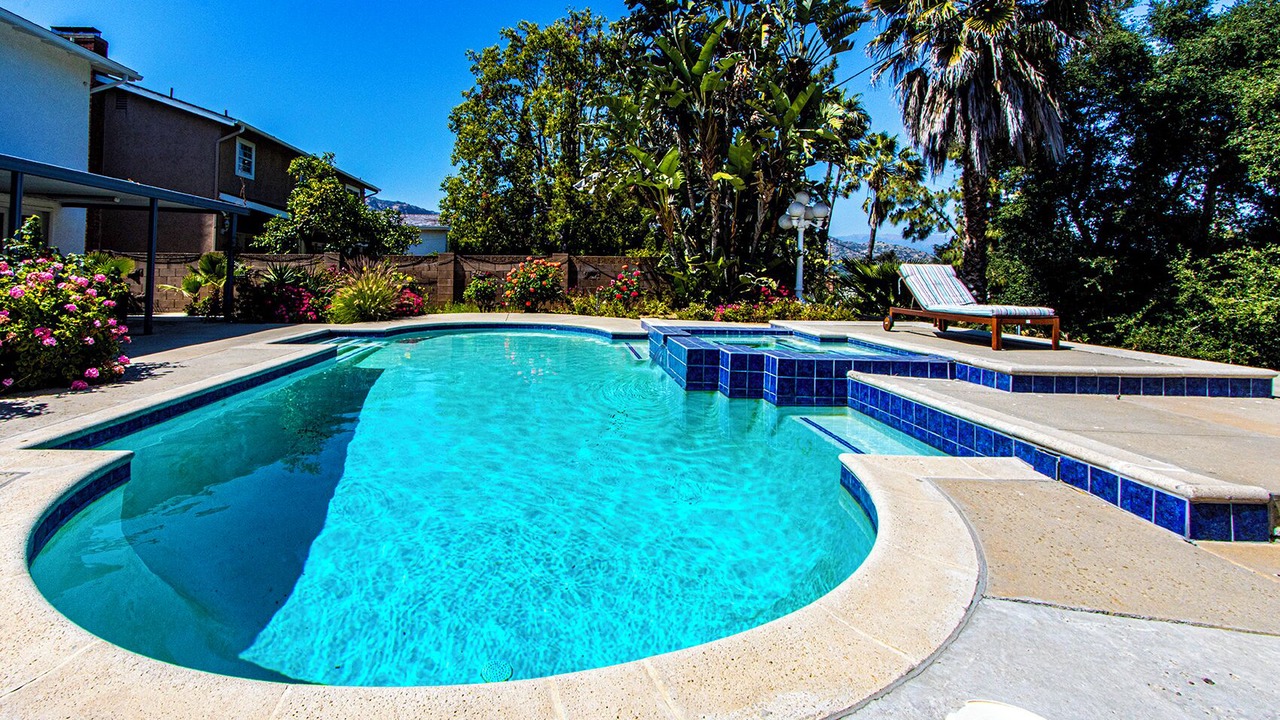 Photo of Outdoor in Canoga Park