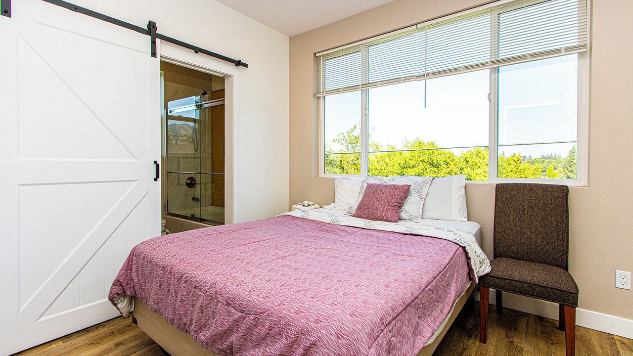 Photo of Bedroom in Canoga Park