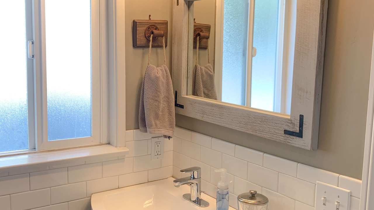 Photo of Bathroom in Vista
