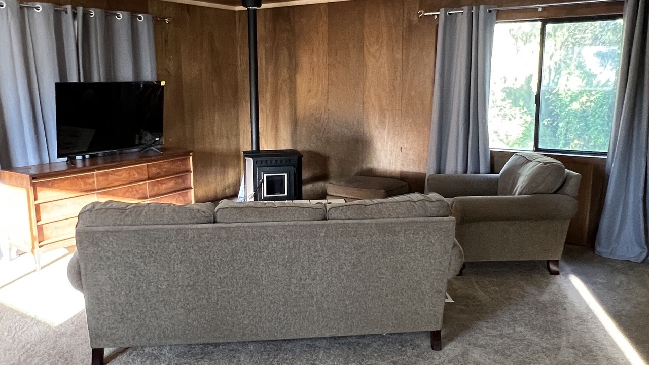 Photo of Livingroom in Klamath