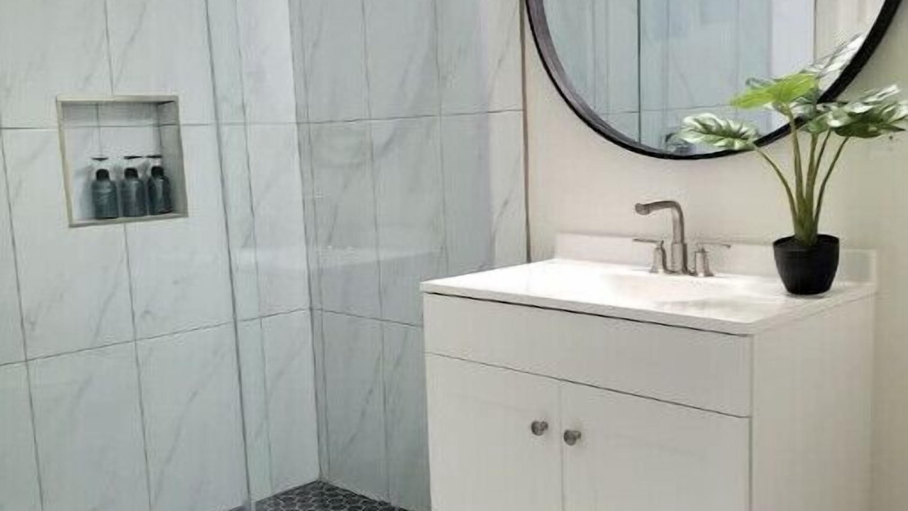 Photo of Bathroom in Harbor