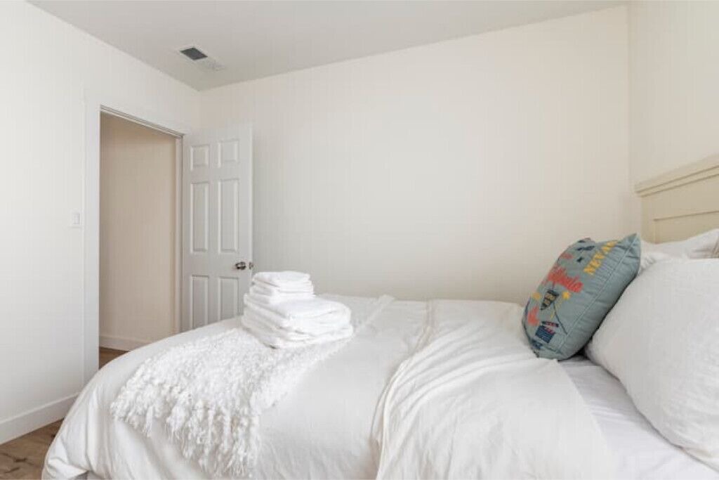 Photo of Bedroom in Harbor