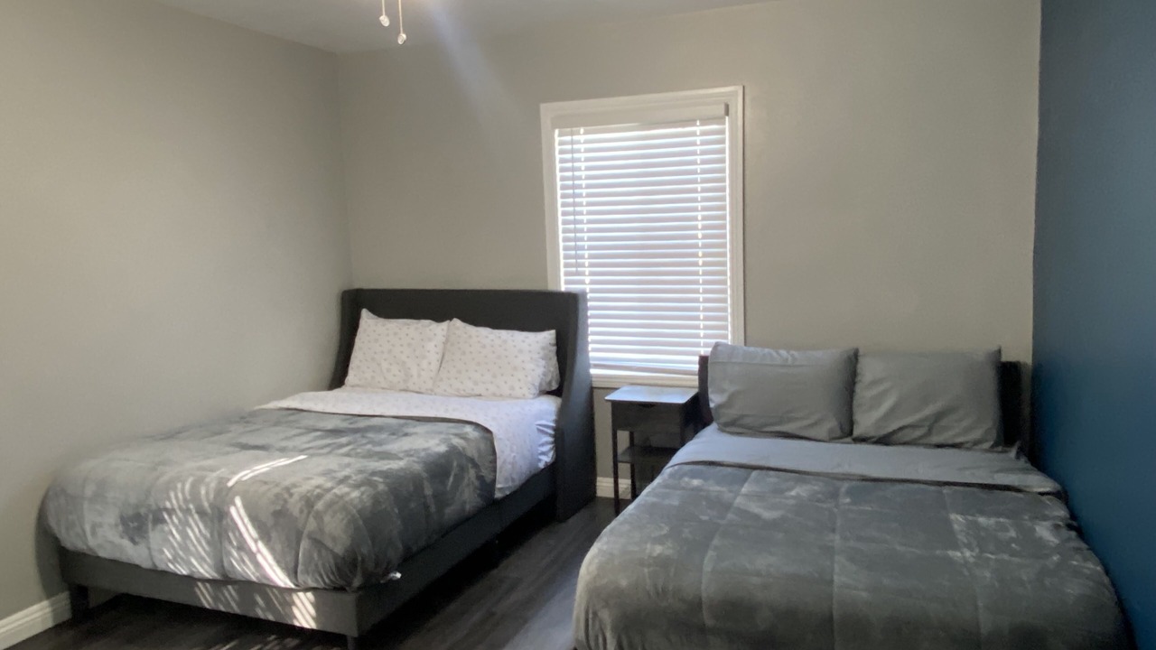 Photo of Bedroom in Inglewood