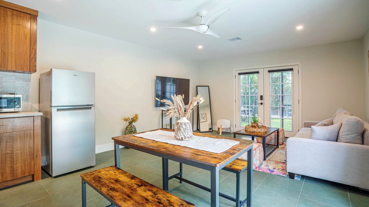 Photo of Livingroom in Sherman Oaks