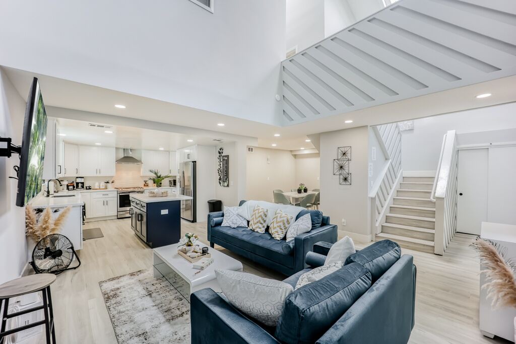 Photo of Livingroom in Menlo Park