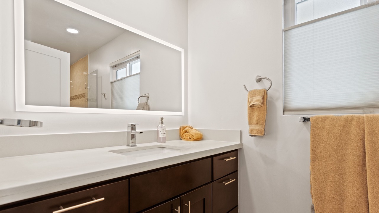 Photo of Bathroom in Fox Hills