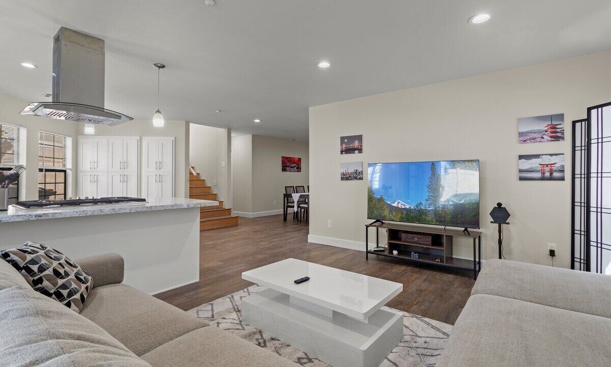 Photo of Bedroom in Burbank