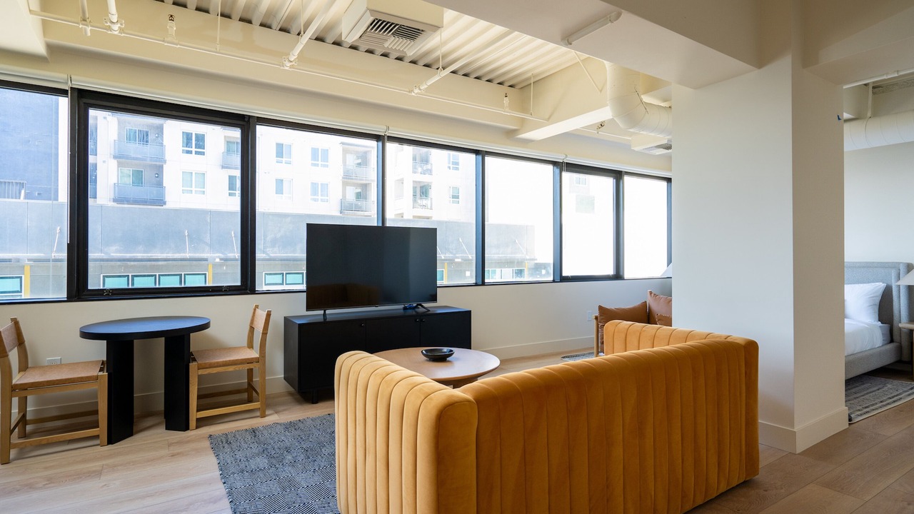 Photo of Livingroom in Hollywood