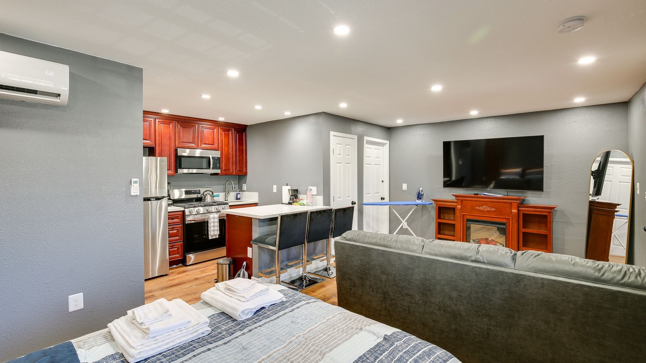 Photo of Bedroom in Los Angeles