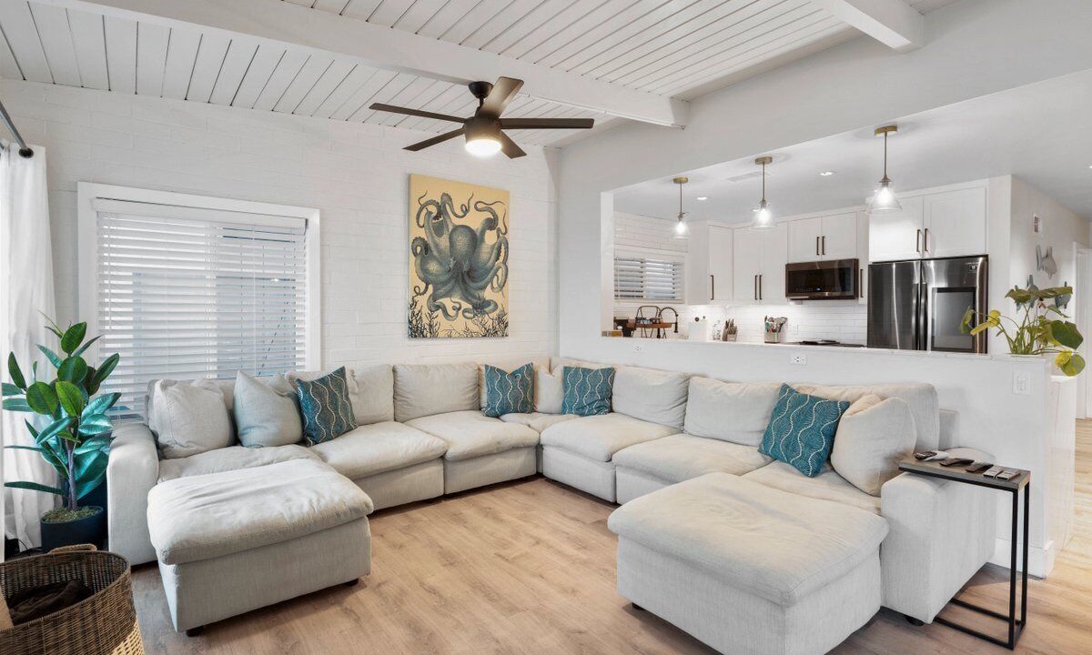 Photo of Livingroom in Capistrano Beach
