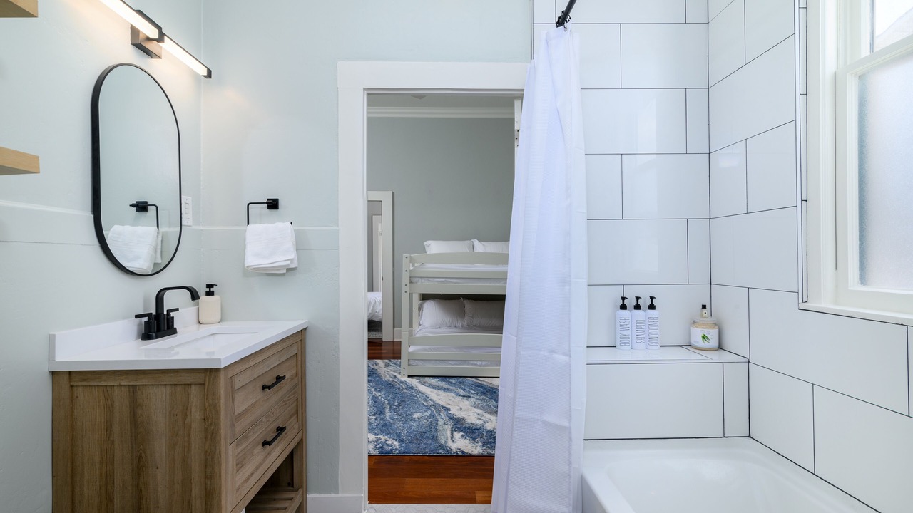Photo of Bathroom in Ventura
