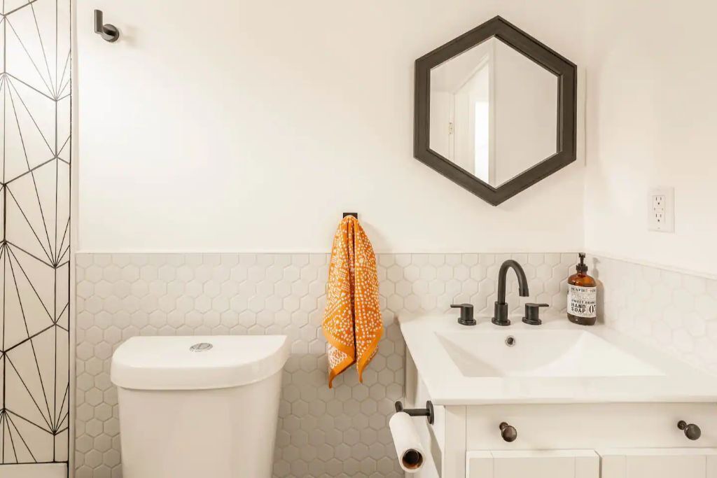 Photo of Bathroom in Los Angeles