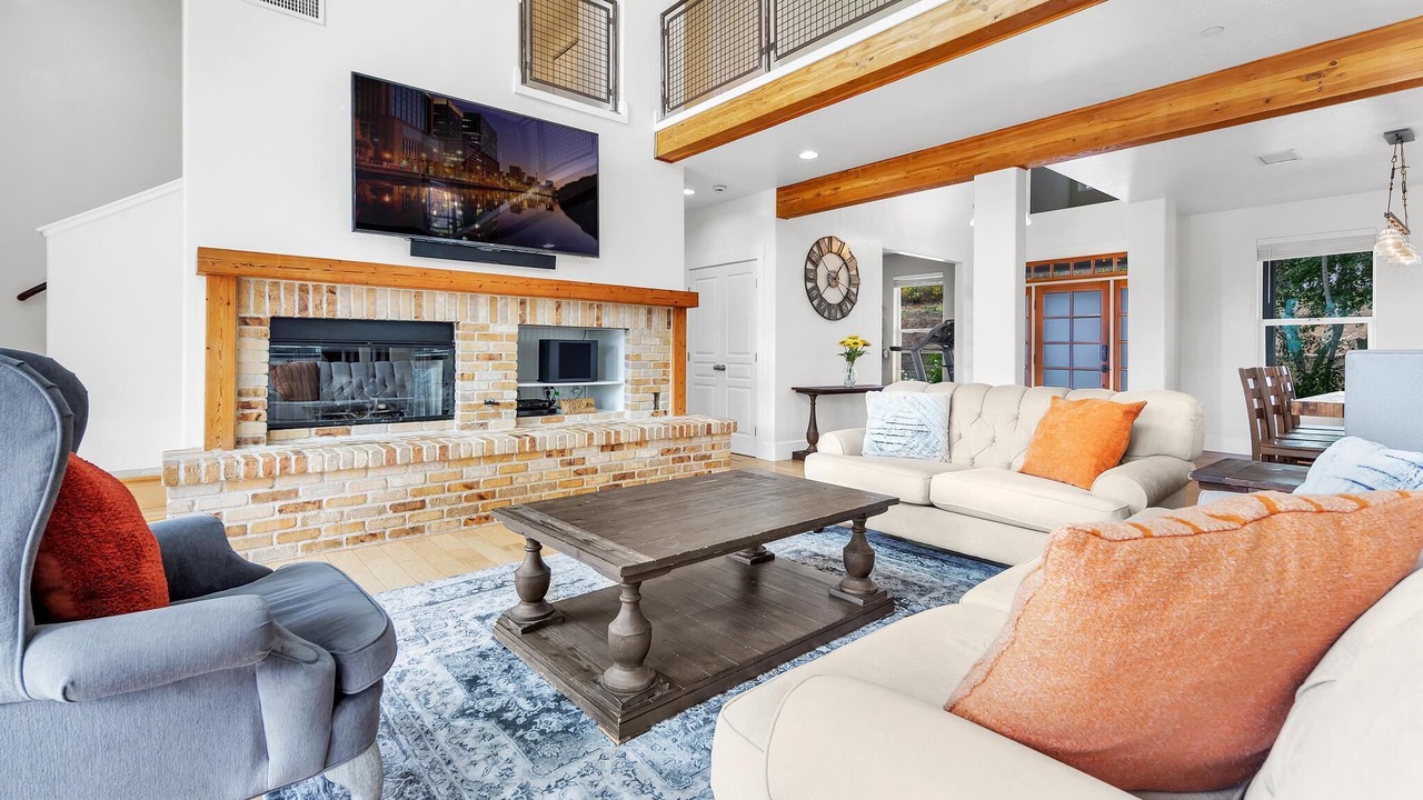 Photo of Livingroom in Vista