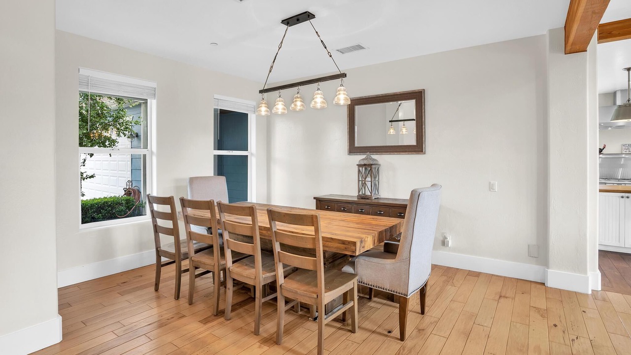 Photo of Bedroom in Vista