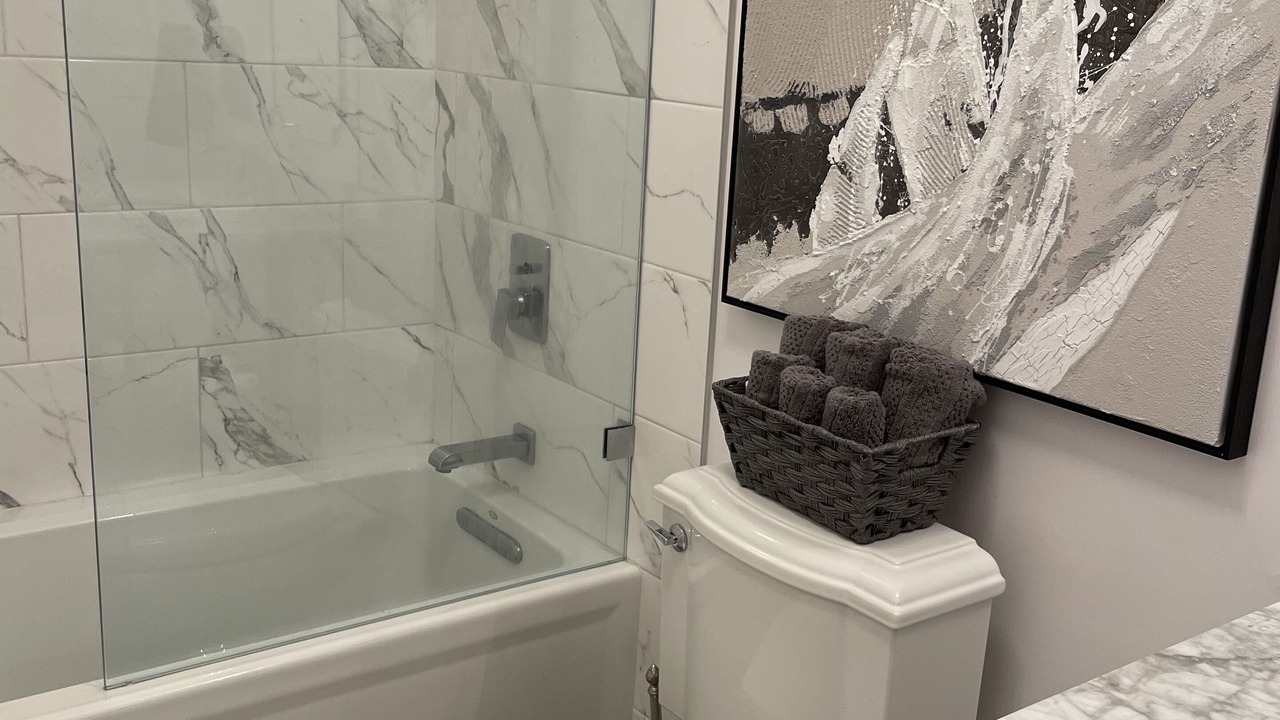 Photo of Bathroom in Lincoln Acres