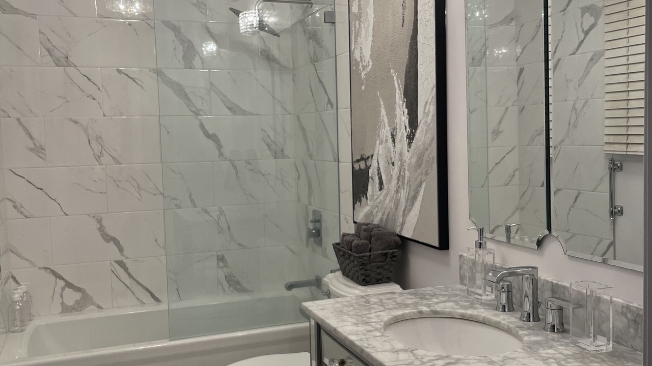 Photo of Bathroom in Lincoln Acres