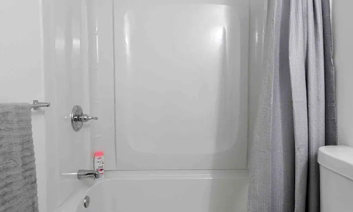 Photo of Bathroom in Rialto