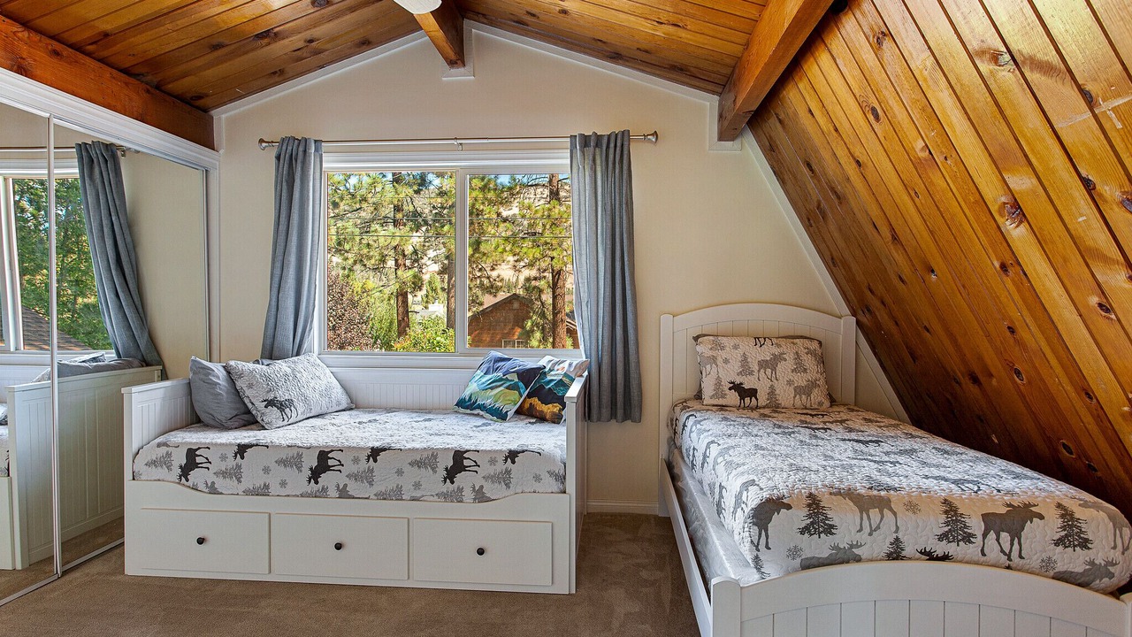 Photo of Bedroom in Big Bear